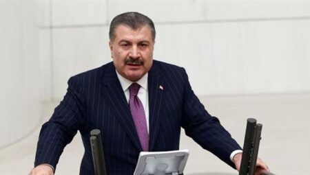 Bakan Koca: İlaç sorununun farkındayız, en kısa sürede çözeceğiz