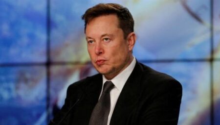 Elon Musk, Tesla yatırımcılarını zarara uğrattığı iddiasıyla açılan davada suçlu bulunmadı
