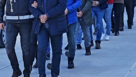 ‘Deprem’ ve ‘Togg’ kredisi vaadiyle dolandırıcılık yapanlara operasyon