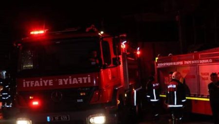 Mersin’de yangında tavanın çökmesi sonucu bir itfaiye eri hayatını kaybetti