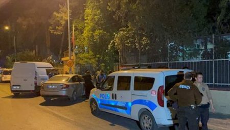 Adana’da polisten kaçarken üzerindeki el bombasını atan şüpheli yakalandı