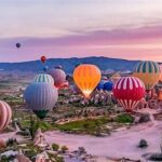 Kapadokya'da Sıcak Hava Balon Turları İçin En İyi Mekanlar